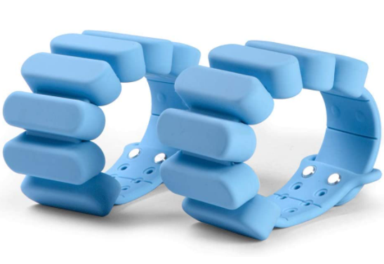 女性の手首の重み