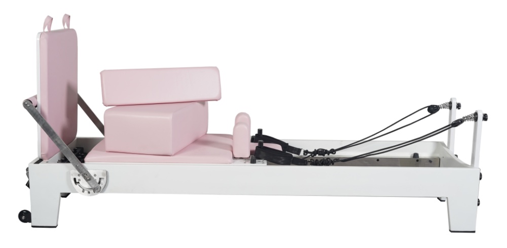 白い塗装のオークピンクピラティス装備