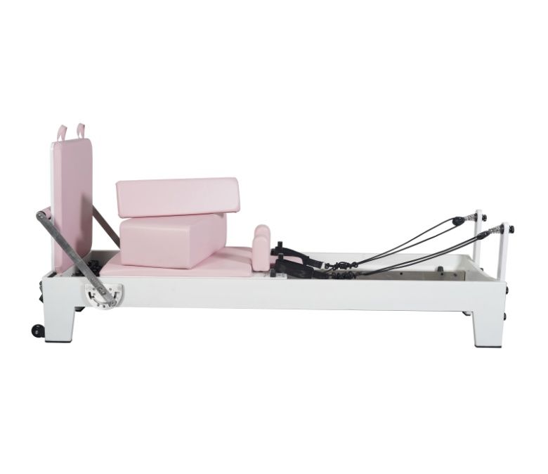 白い塗装のオークピンクピラティス装備