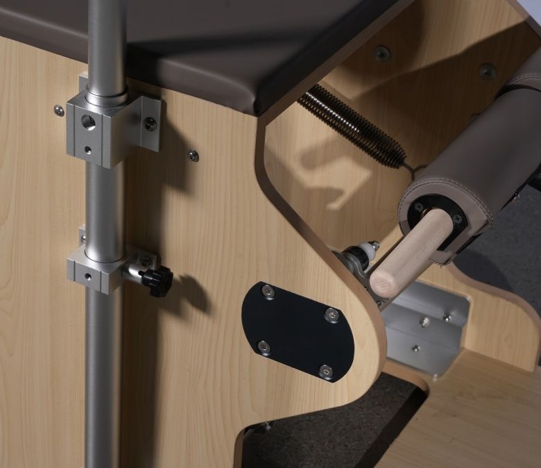 ウッドピラティスチェアマシン