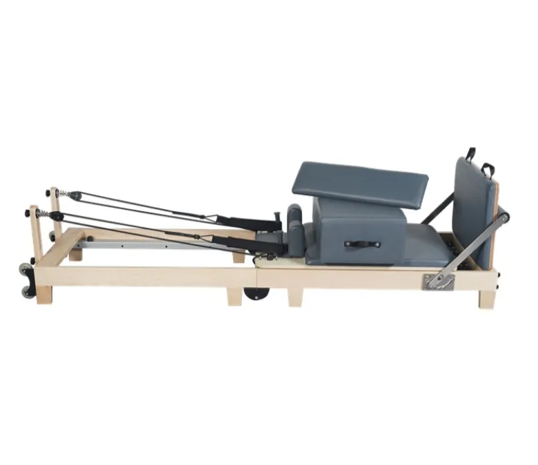 折りたたみ可能なピラティスは、木製の脚を備えたエクササイズマシン