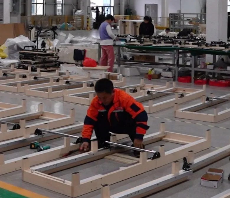 折りたたみ可能なピラティスは、木製の脚を備えたエクササイズマシン