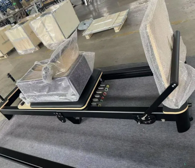 販売のための白いアルミニウム折りたたみ式ピラティス改革者