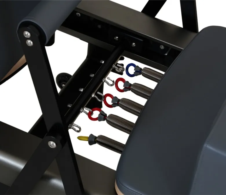 ガンメタル灰色の陽極酸化アルミニウムピラティスリフォーマーベッド