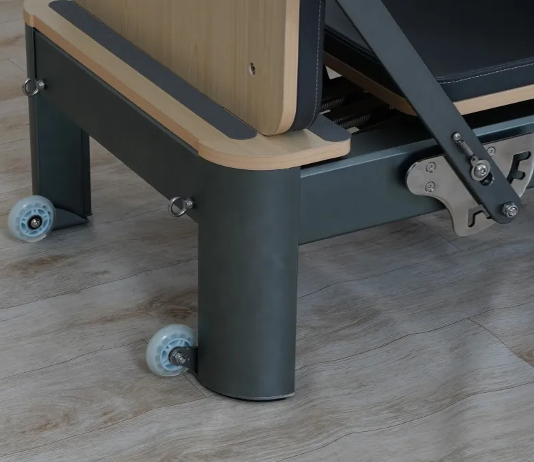 陽極酸化ガンメタルグレーピラティスリフォーマー4.0