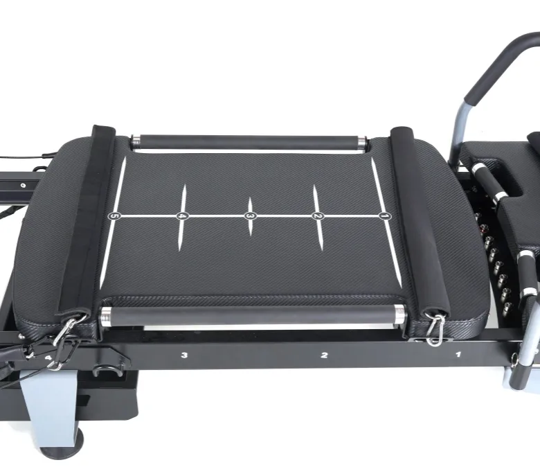 収納ボックス付き多機能ピラティス大型リフォーマーマシン