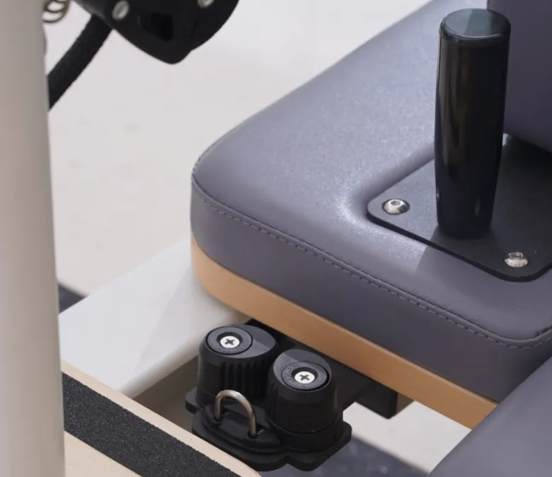 Studio アルミニウム合金ピラティス リフォーマー タワー付き